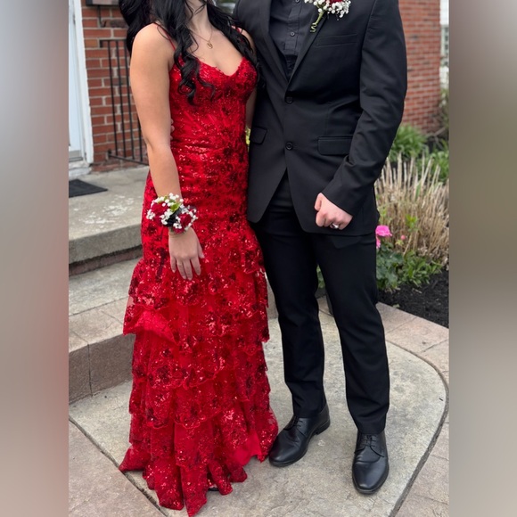 Elegant Red Sequin Prom Dress - Picture 3 of 6